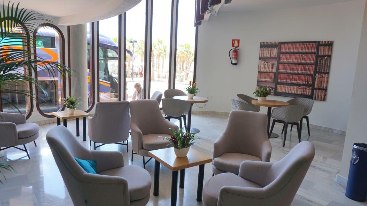 Beachfront Apartment In Fuengirola With Sea Views Esterno foto